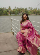Incomparable Magenta Soft Silk Saree