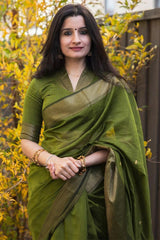Kamini – Green Linen Silk Saree with Jacquard Weaving Detail
