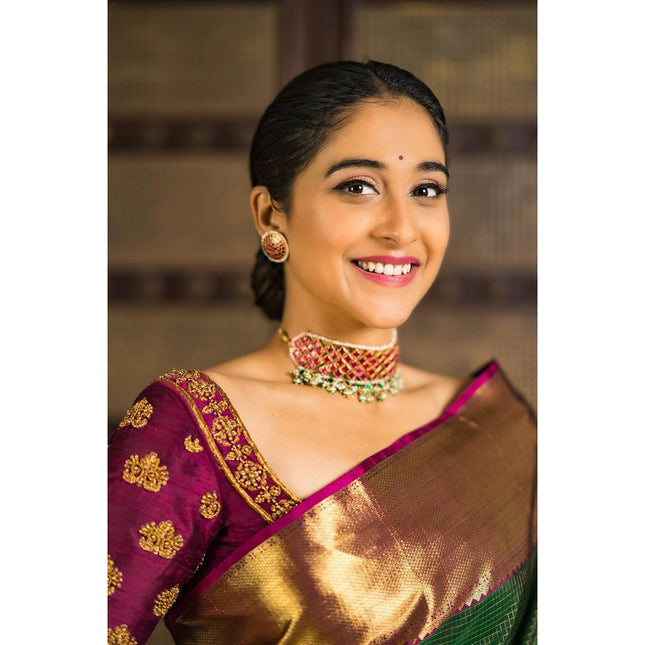 Valiba Emeral Green & Gold-toned Silk Blend Woven Design Banarasi Saree