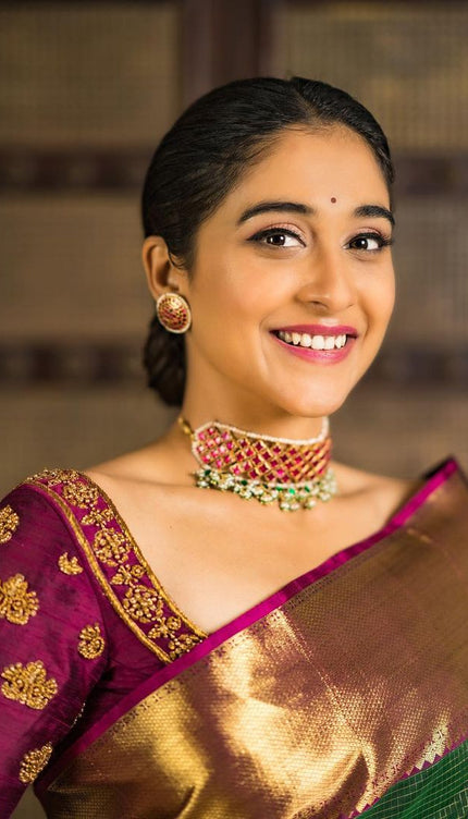 Valiba Emeral Green & Gold-toned Silk Blend Woven Design Banarasi Saree