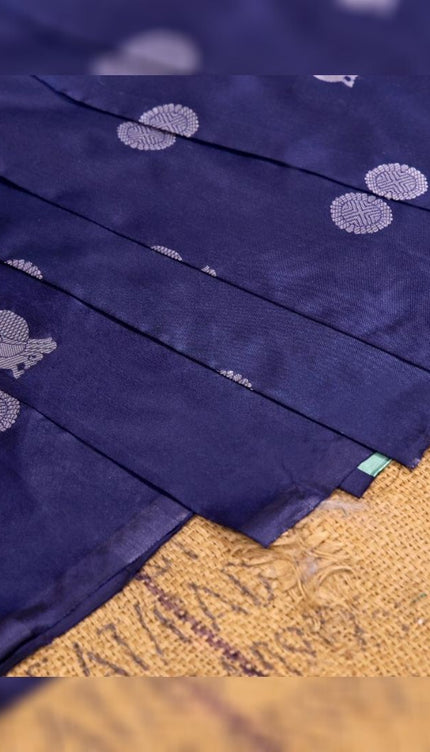 Valiba Kanchi expo Navy Blue Colored Saree With Firozi Pallu Banarasi Sari