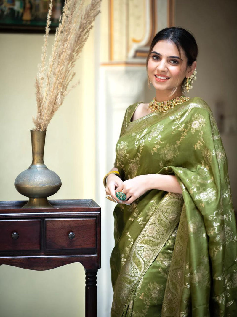 Hema Mahendi Banarasi Silk Saree WIth Fabulouse Blouse Piece