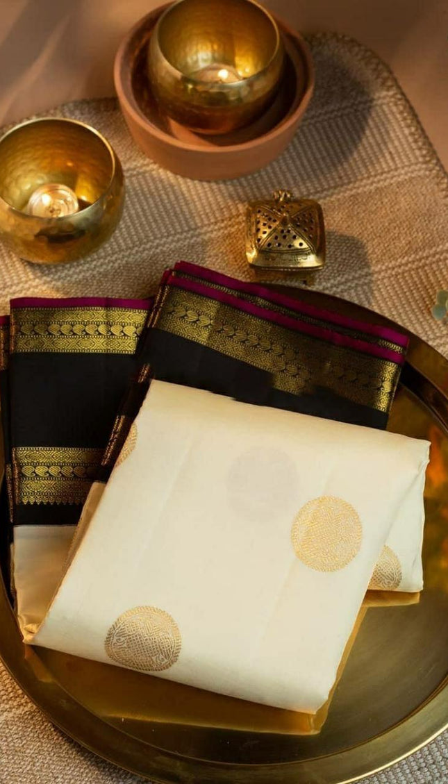 Valiba Reach Silk Cream White Color With Lovely Black Pallu Weaving Jacquard Bengali Saree