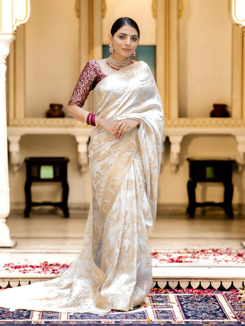 Hema White Banarasi Silk Saree WIth Fabulouse Blouse Piece