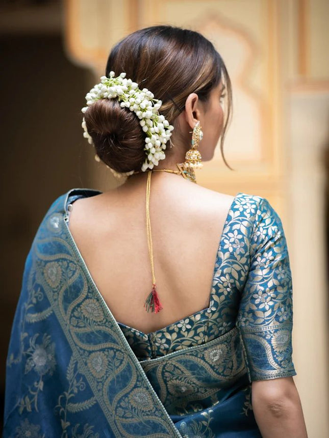 Hema RamaGreen Banarasi Silk Saree WIth Fabulouse Blouse Piece