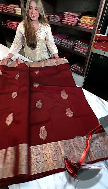Epiphany Wine Soft Banarasi Silk Saree With Inspiring Blouse Piece
