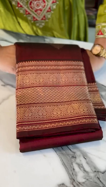 Splendorous Wine Soft Banarasi Silk Saree With Nebula Blouse Piece