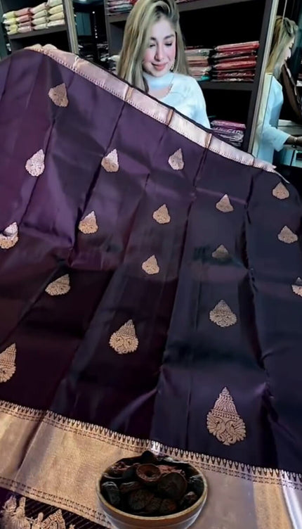 Trendy Purple Soft Banarasi Silk Saree With Forbearance Blouse Piece