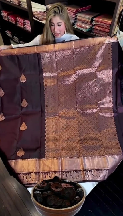 Trendy Purple Soft Banarasi Silk Saree With Forbearance Blouse Piece