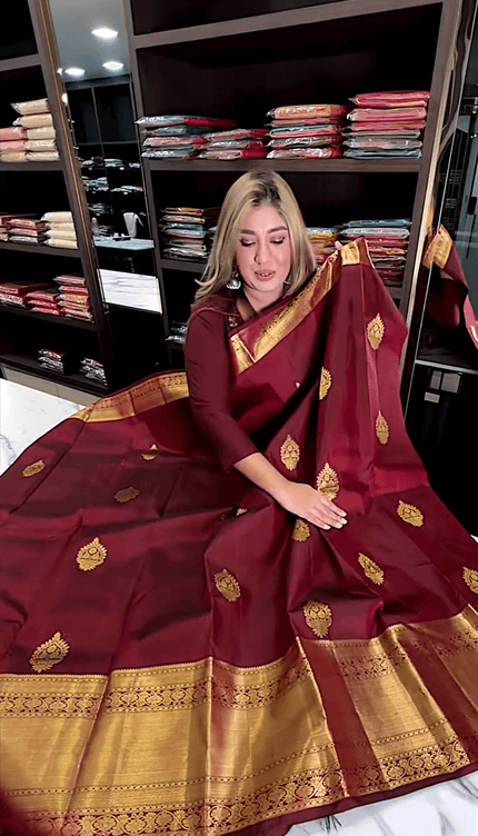 Eclat Maroon Soft Banarasi Silk Saree With Flameboyant Blouse Piece