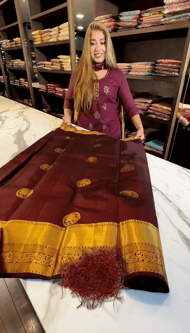 Susurrous Maroon Soft Banarasi Silk Saree With Tremendous Blouse Piece