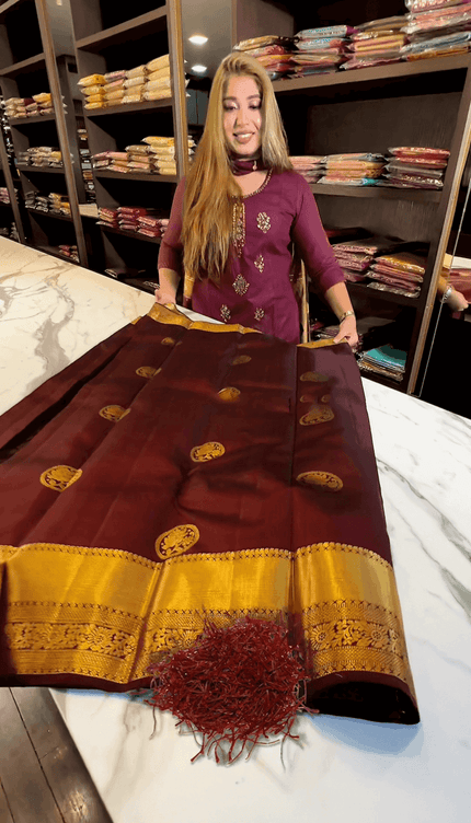 Susurrous Maroon Soft Banarasi Silk Saree With Tremendous Blouse Piece