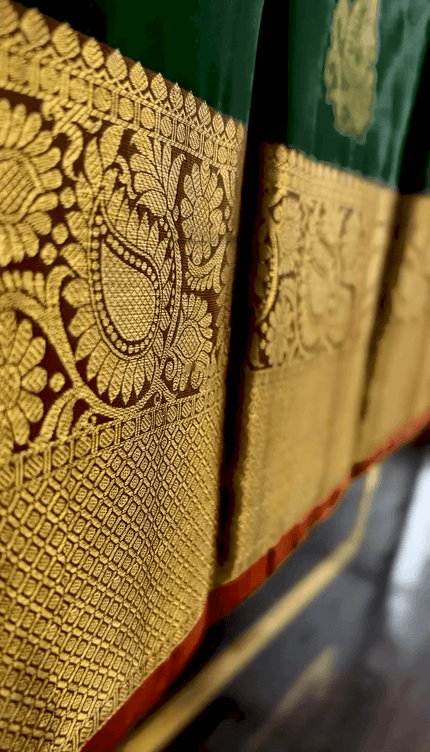 Impressive Dark Green Soft Banarasi Silk Saree With Lovely Blouse Piece