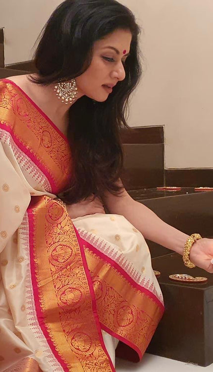Ointmen White  Banarasi Silk Saree