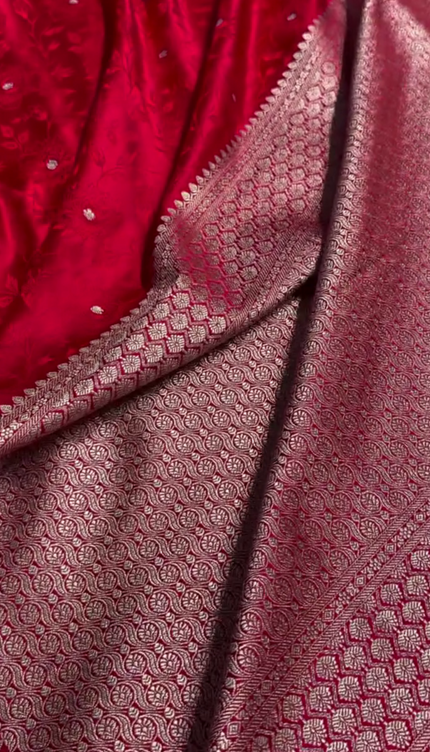 Rajvalli – Red Banarasi Tanchoi Floral Booti Mashru Silk Saree with Zari Border