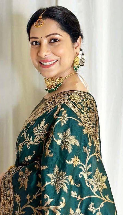 Fructuous Green Banarasi Silk Saree
