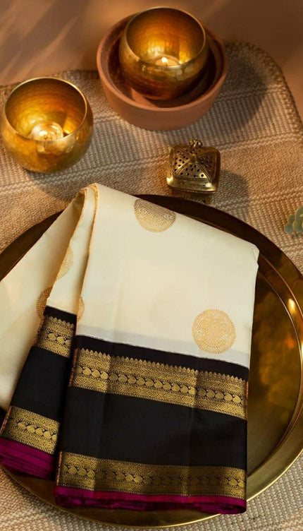 Valiba Reach Silk Cream White Color With Lovely Black Pallu Weaving Jacquard Bengali Saree