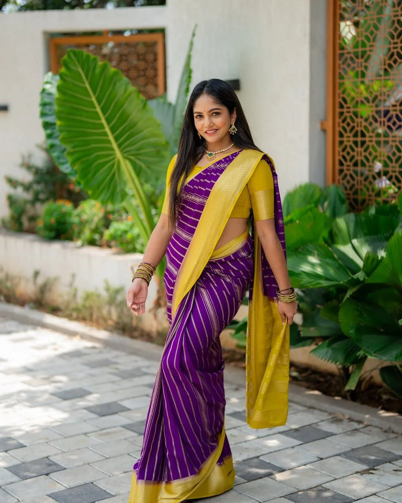 Kasavu – Banarasi Soft Silk Saree with Gold Zari Weaving and Timeless Charm