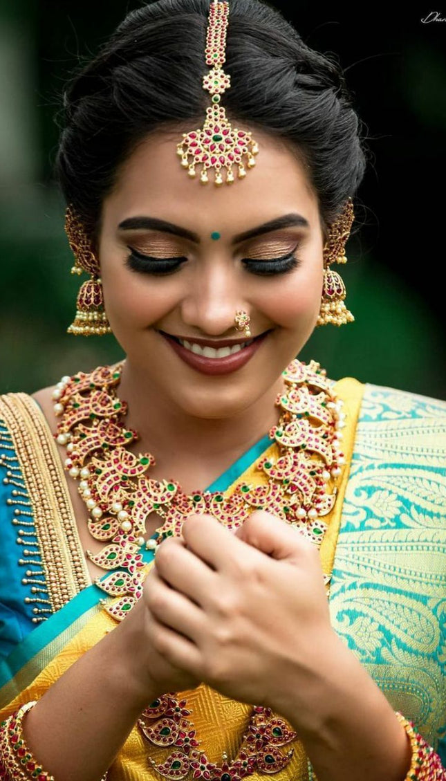 Yellow Color With Golden Zari Designer Lchi Silk Saree For Weaving