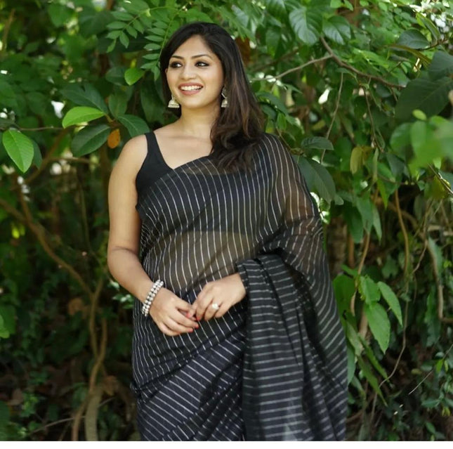Black Banarasi Soft Silk Saree With Weaving Work