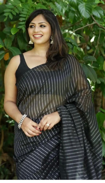 Black Banarasi Soft Silk Saree With Weaving Work