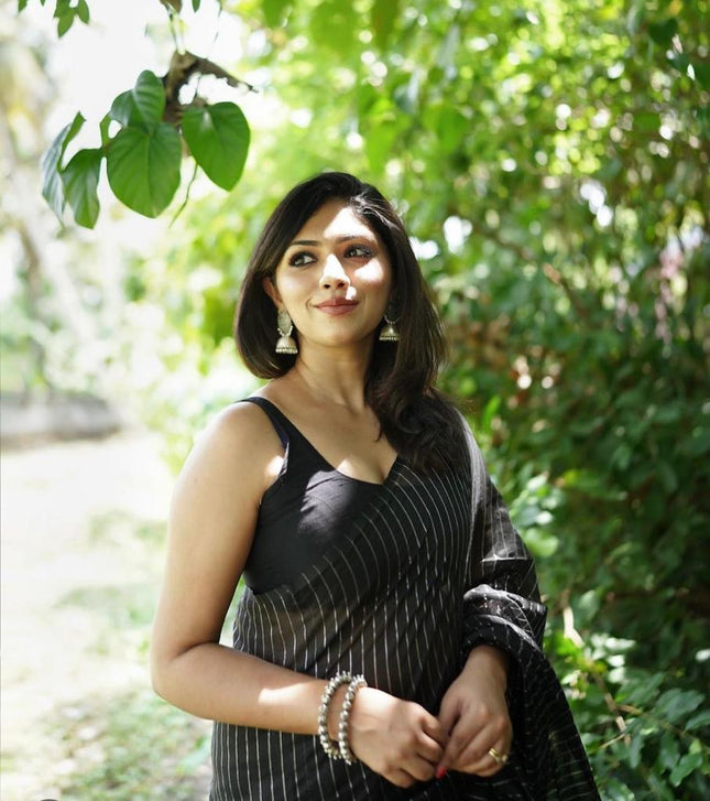Black Banarasi Soft Silk Saree With Weaving Work