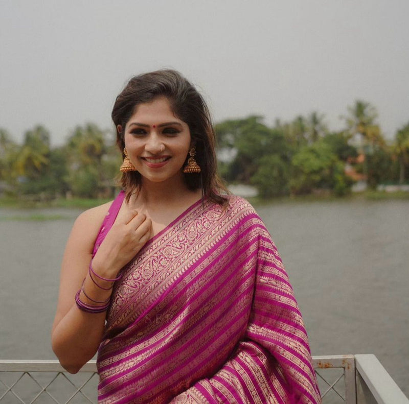 Incomparable Magenta Soft Silk Saree