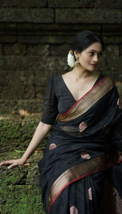 Surpassing Black Soft Silk Saree