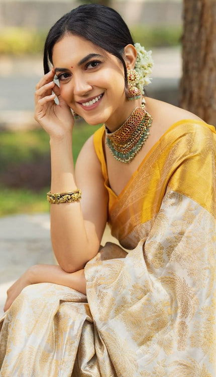 Imbrication Beige Soft Silk Saree