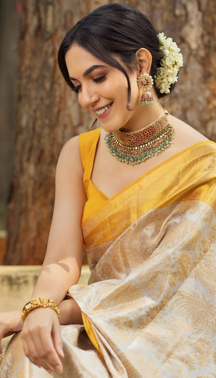 Imbrication Beige Soft Silk Saree