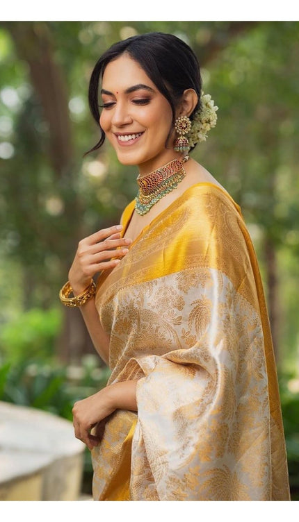 Imbrication Beige Soft Silk Saree