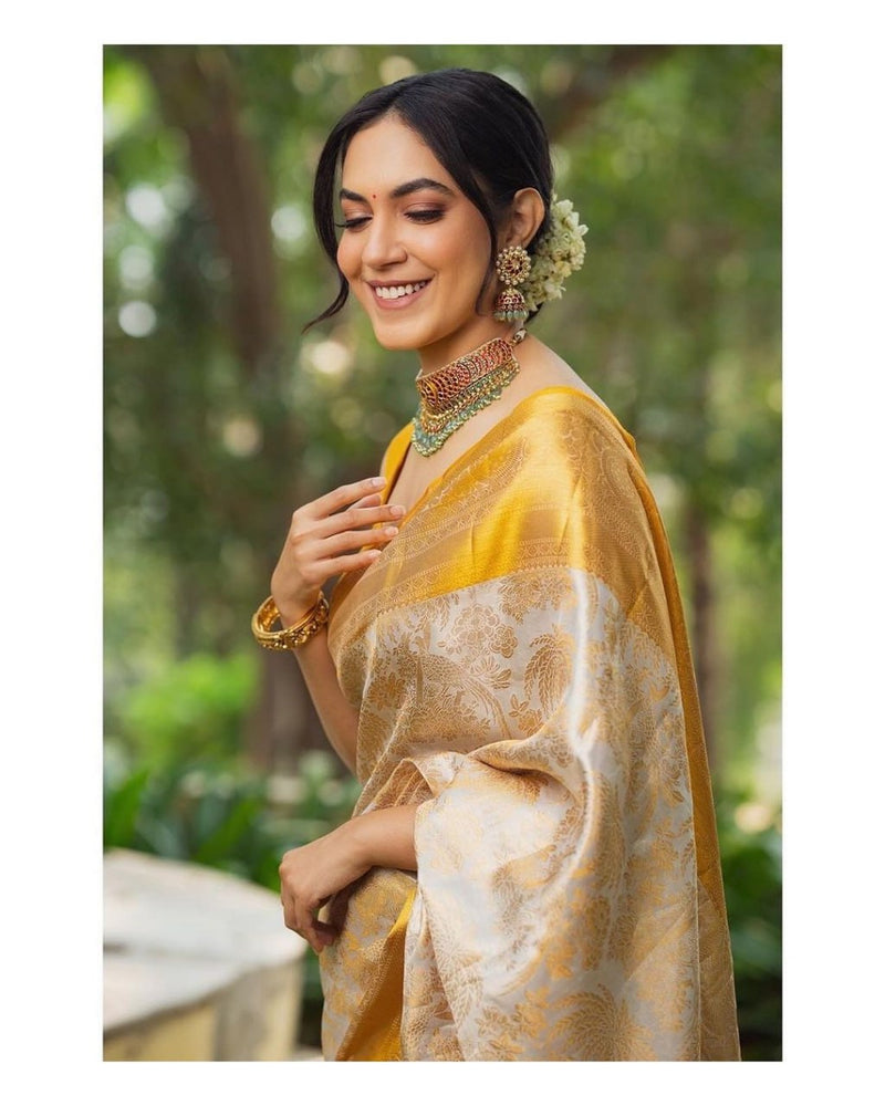 Imbrication Beige Soft Silk Saree
