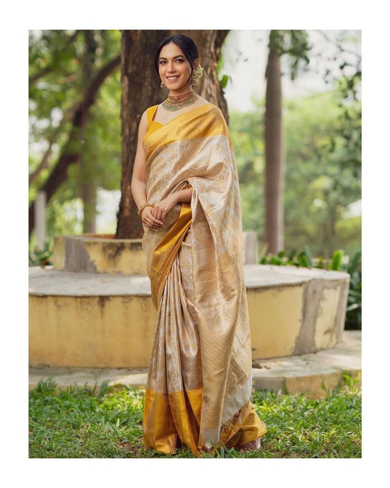 Imbrication Beige Soft Silk Saree
