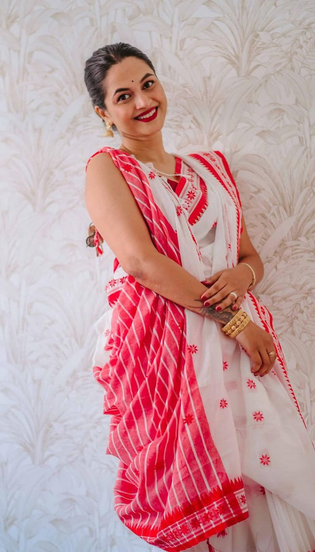 Lissome White Cotton Silk Saree