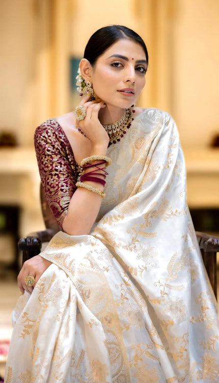 Snappy Off White Soft Silk Saree