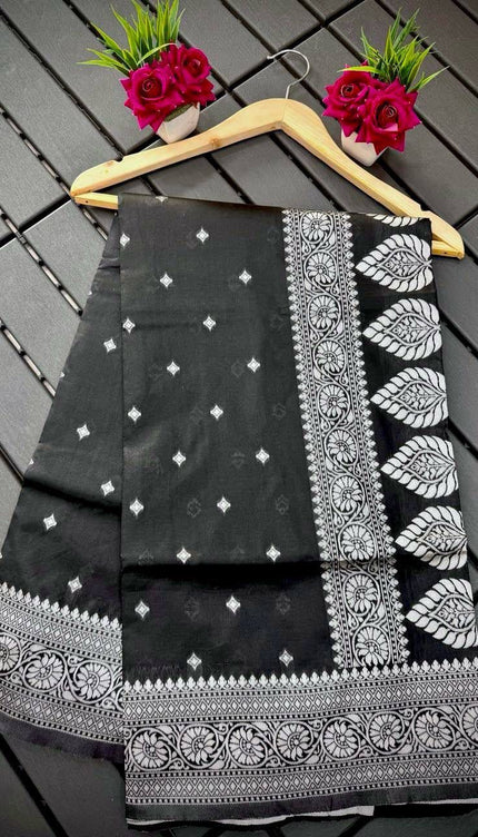 Fugacious Black Banarasi Silk Saree