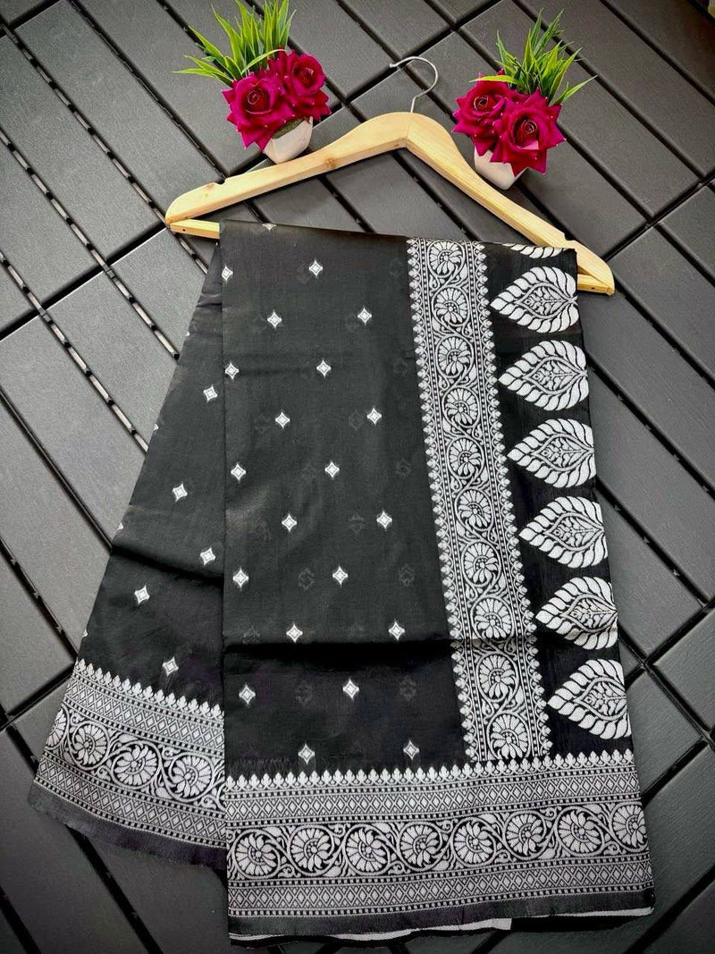 Fugacious Black Banarasi Silk Saree