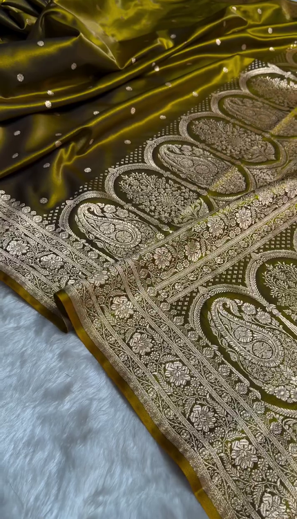 Antique Mustard Banarasi Silk Saree with Golden Zari Weaving & Paisley Border
