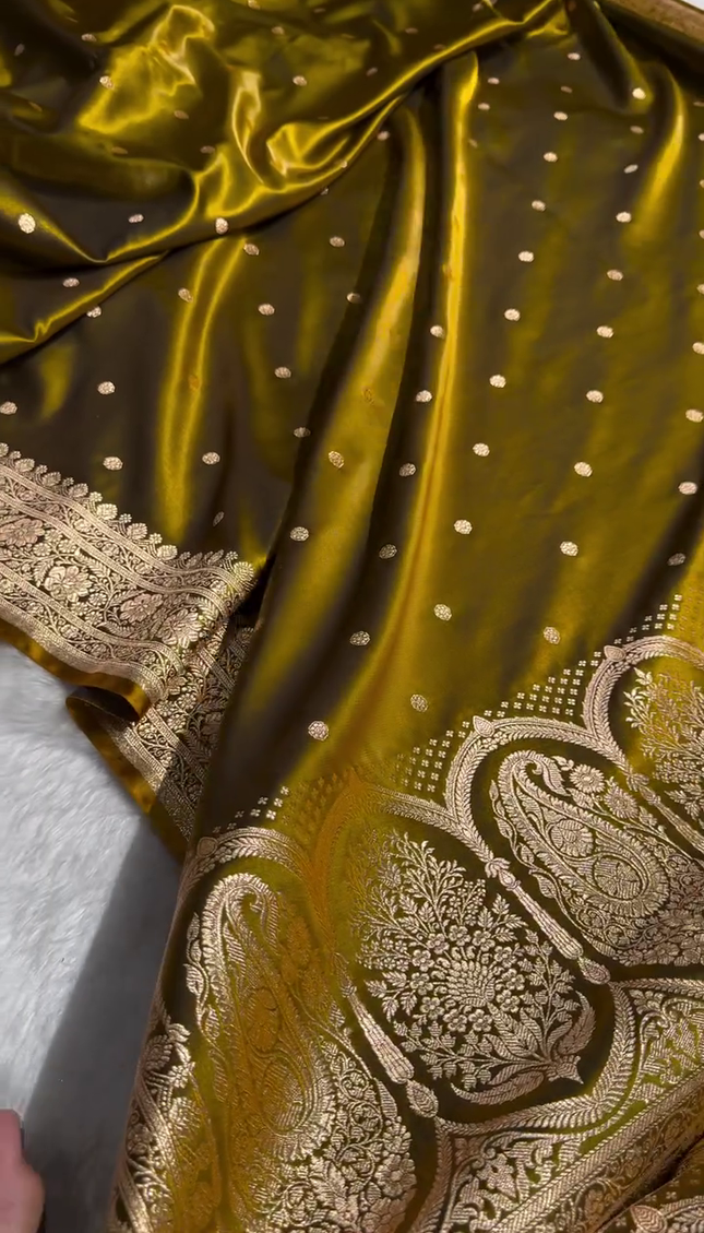 Antique Mustard Banarasi Silk Saree with Golden Zari Weaving & Paisley Border