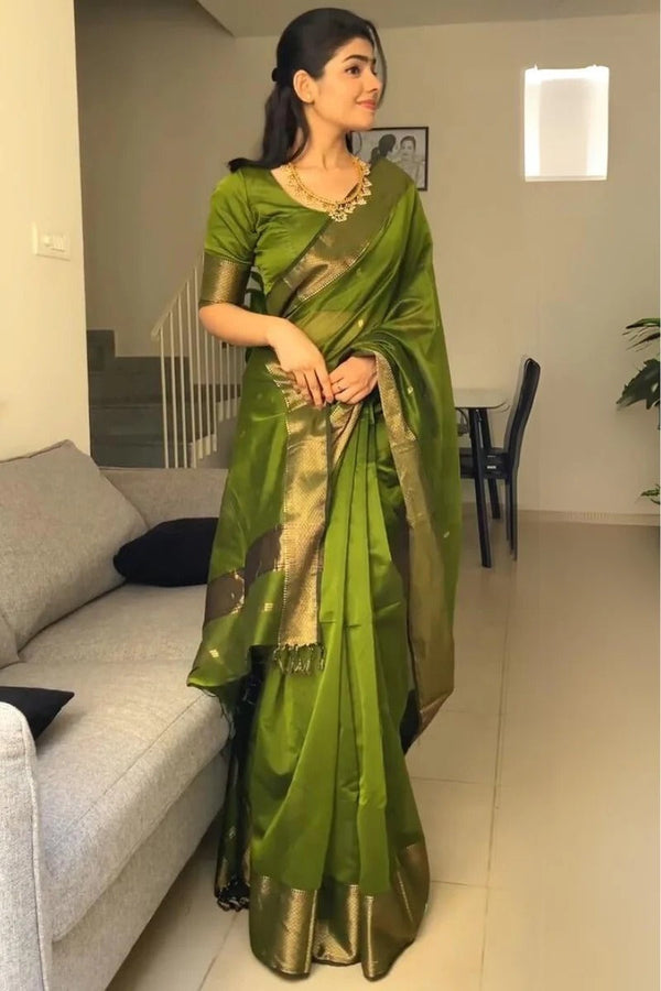 Bhavna - Green Pure Linen Silk Saree with Jacquard Weaving