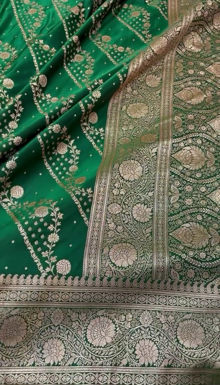 Emerald Green Banarasi Silk Saree – Woven with Royal Grace