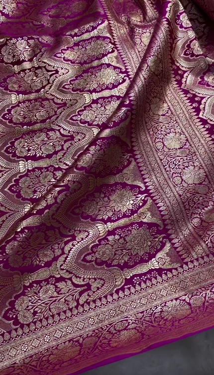 Magenta Majesty Banarasi Silk Saree – Woven with Golden Grace
