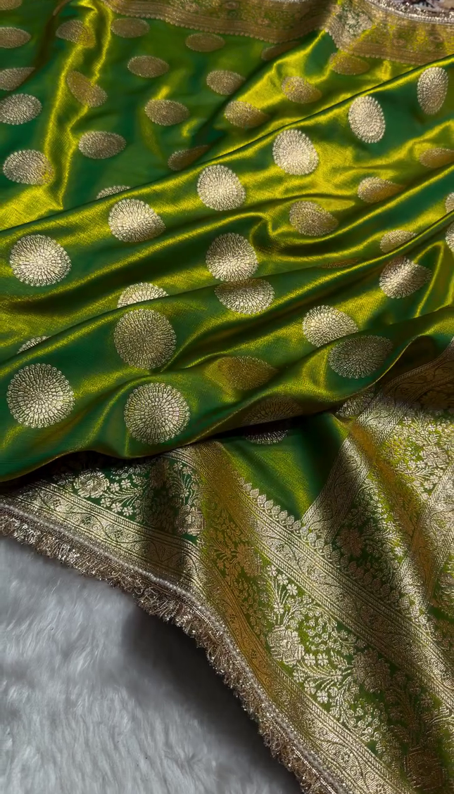 Royal Emerald Green Banarasi Silk Saree with Zari Buti & Designer Border