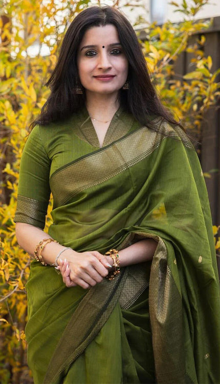 Kamini – Green Linen Silk Saree with Jacquard Weaving Detail
