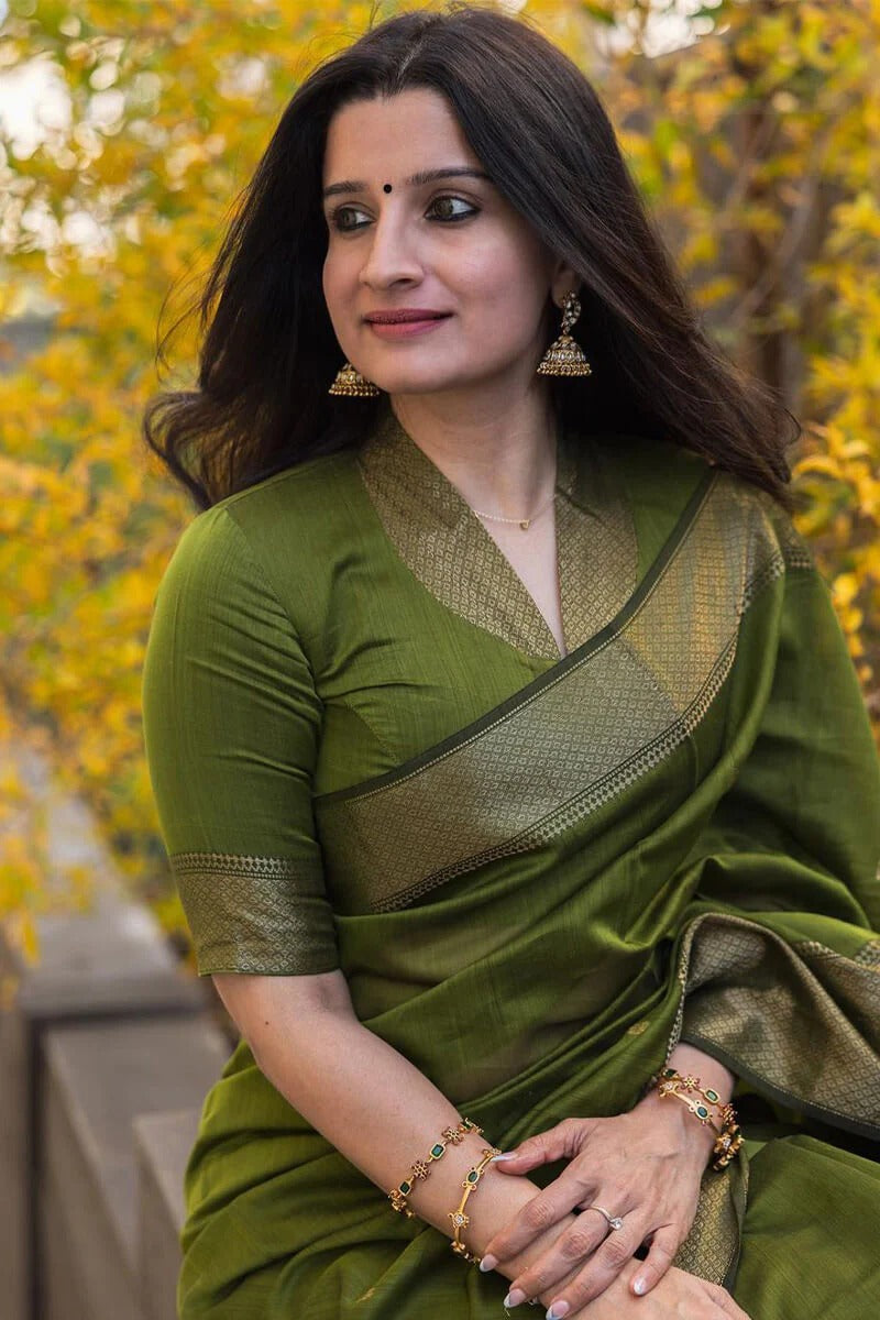 Kamini – Green Linen Silk Saree with Jacquard Weaving Detail